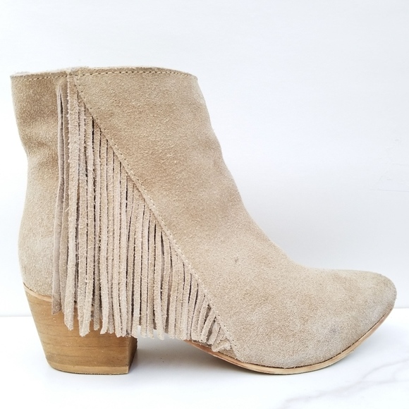 Seychelles Good Advice Fringe Tassel Beige Booties - Picture 2 of 8
